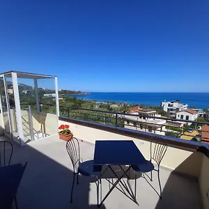 Holidays Nocleg ze śniadaniem